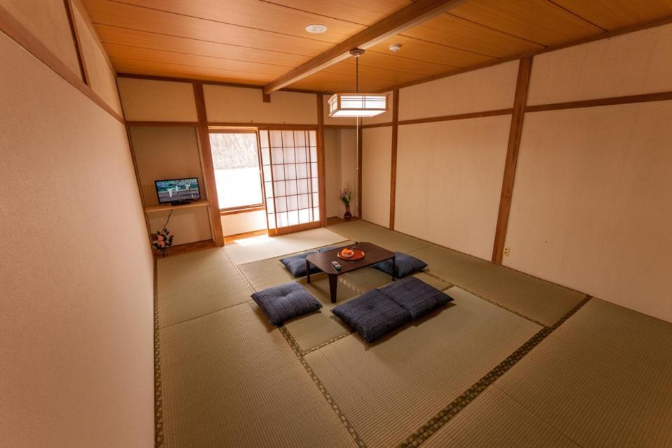 金剛寺 宿坊 成穂院 Matsukawa Eksteriør billede